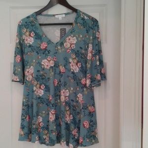 DownEast Top M NWT